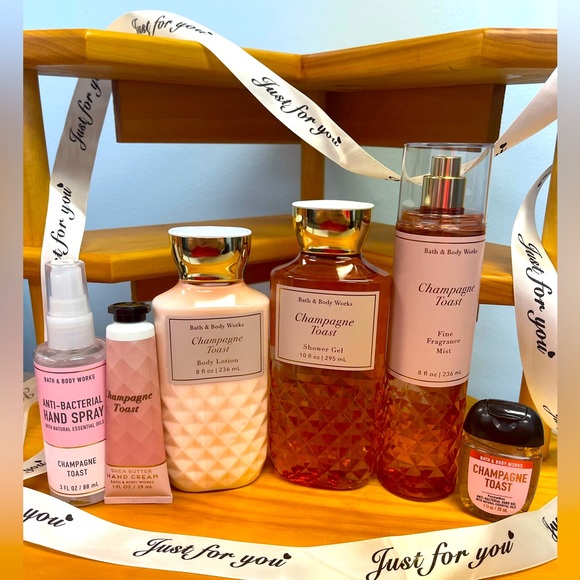 Bath & Body Works Other - Gift Set for Women and Girls Champagne Toast Body Care 6 Piece NWT